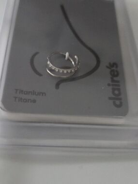 Claire's Titanium 20G Cubic Zirconia Hinged Nose Hoop Ring Silver New Sealed
